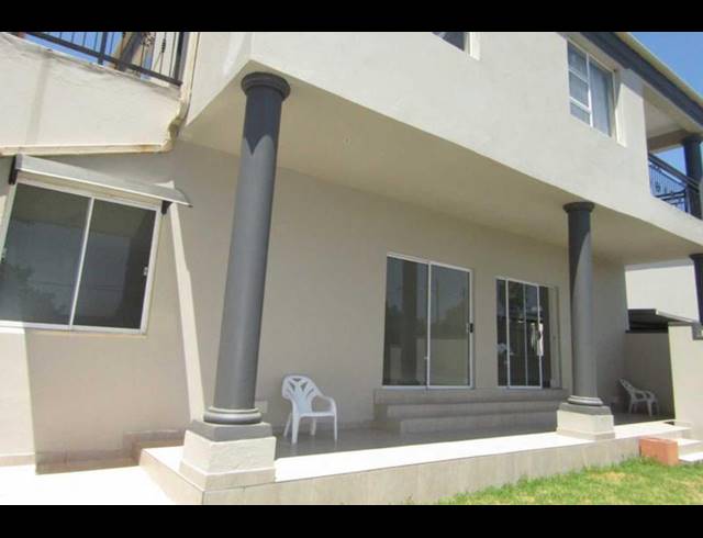 3 BEDROOM TOWNHOUSE FOR SALE IN GLENHAZEL